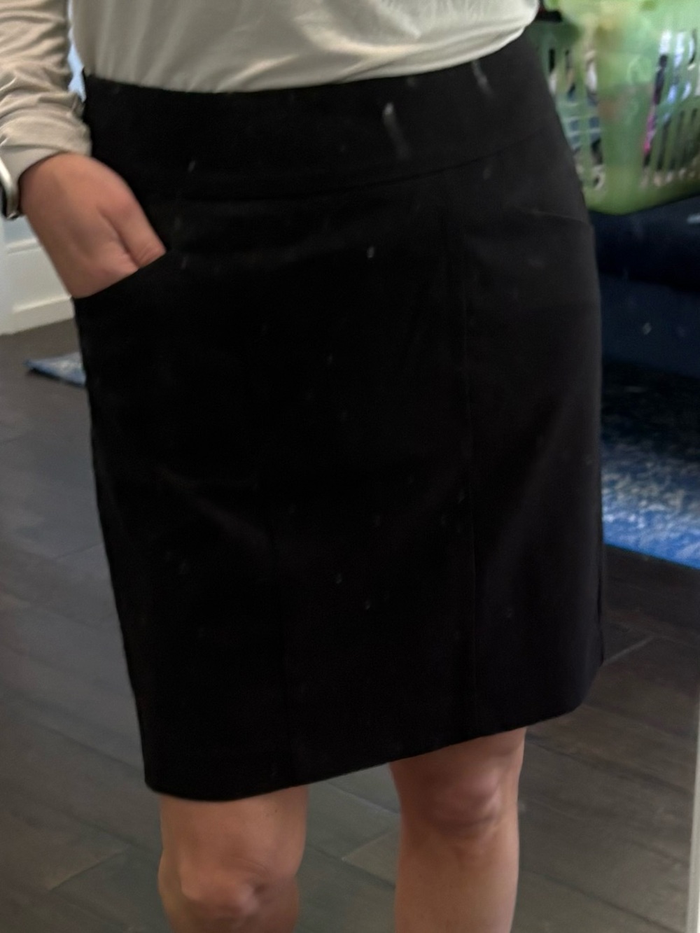 LOFT Black Pencil Skirt with Front Pockets